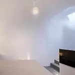 Aqua Serenity Luxury Suites Santorini