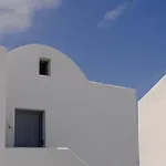Nastram Suites Oia
