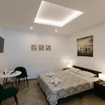 White Element
