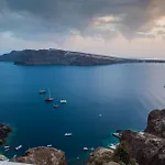 Hyperion Oia Suites