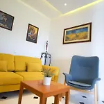 Fira Central Apartments With Veranda