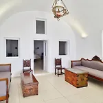 Karpimo Horizon - Caldera View With Private Hot Tub