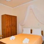 Villa Nikos Karamolegkos Kamari