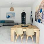 Santana Apartments