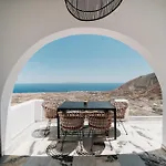 Bluewhite Suites & Villa Santorini
