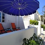 Chariot Apartments Santorini