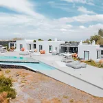 Erosantorini Estate