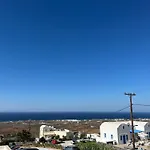 Oia Heights Apartment