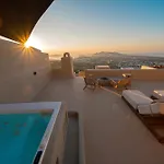Luna Santorini Suites