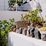 Kamarela Studios