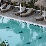 Ira Apartments