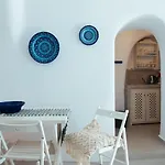 Blu Bianco Cave House By Sv