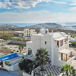 Modern Naya Escape In Santorini With Captivating Sea Views