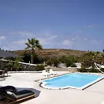 Lovely Santorini Villa 3 Bedrooms Villa Petra Private Pool Outdoor Dining Area Exo Gialos
