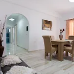 Sun View Villas