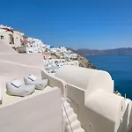 Morfi Cave House