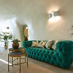 Gitsa Cliff Luxury Villa