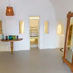 La Perla Villas And Suites