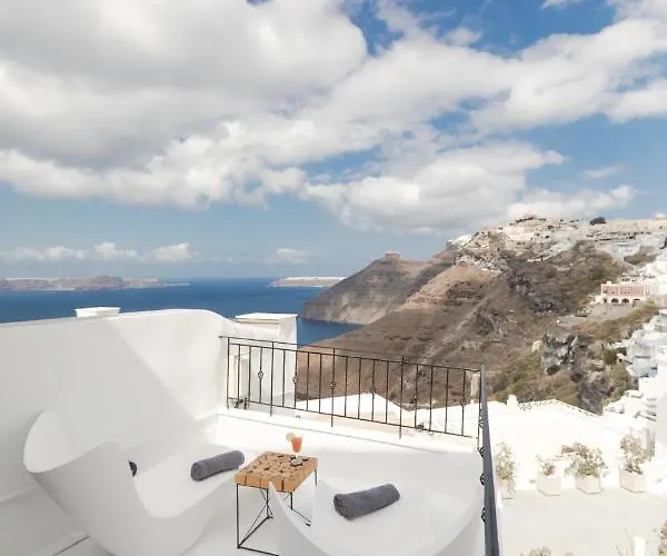 Doukas Caldera Suites