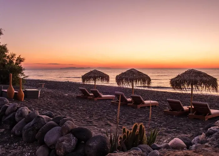 Beach Houses Santorini
