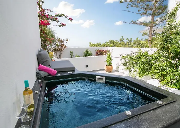 Sensia Luxury Studio With Hot Tub