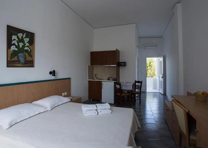 Sunrise Studios In Perissa