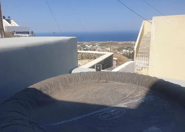 Fira Center Houses