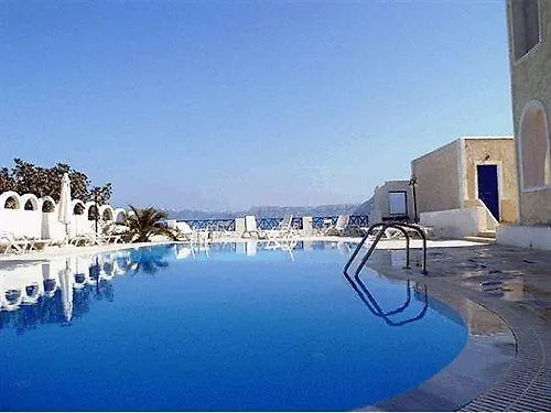 Akrotiri Apartments