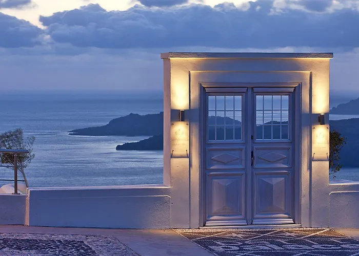 Petit Palace Suites (Adults Only)