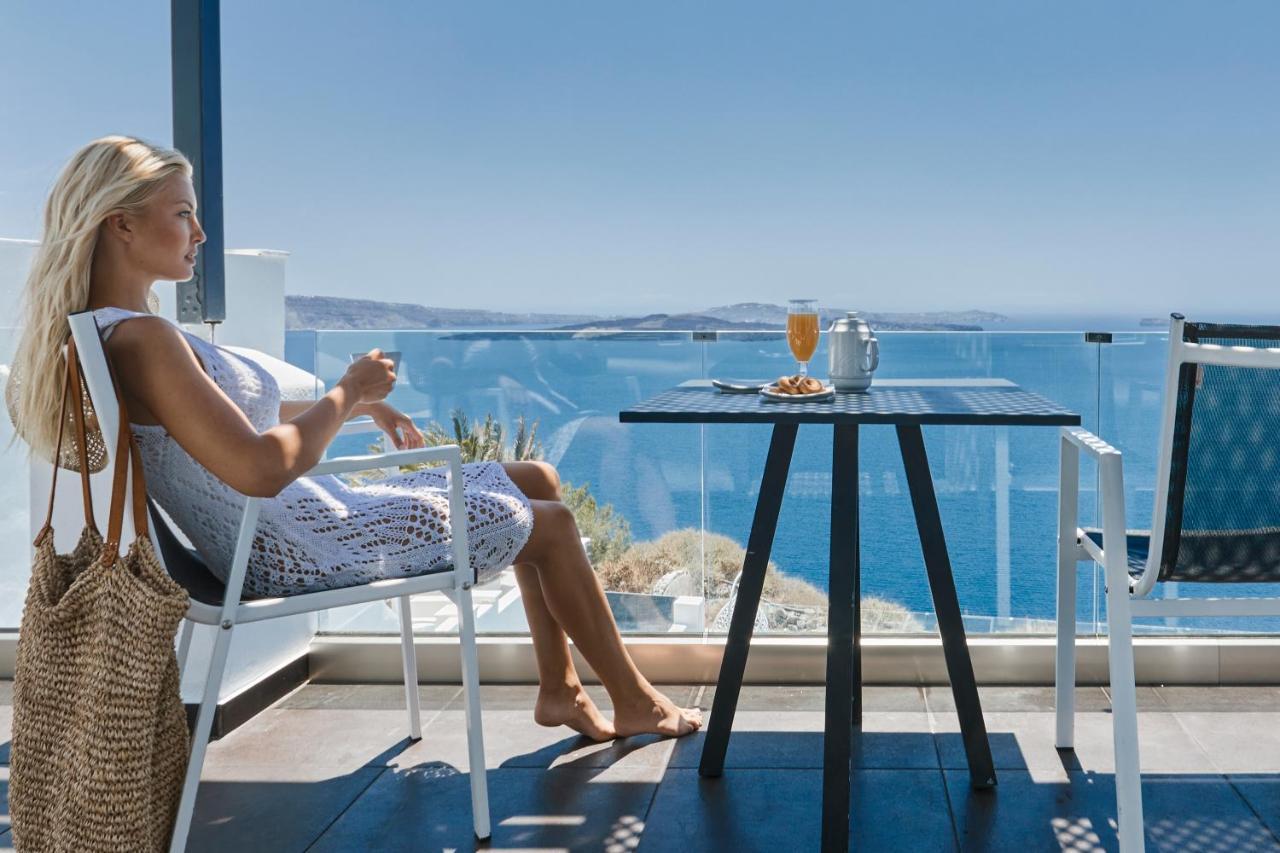Oia Suites