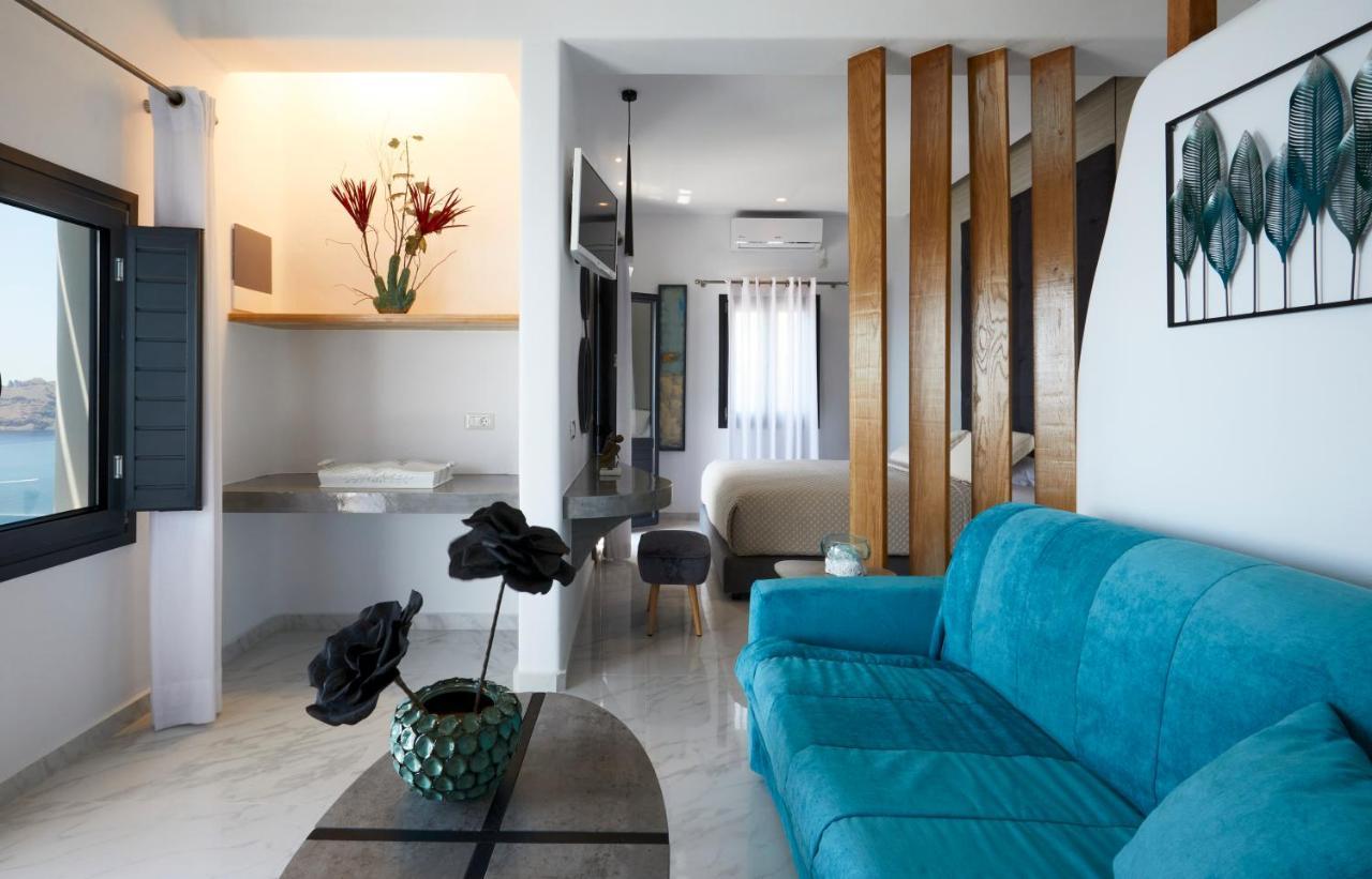Oia Suites 3*