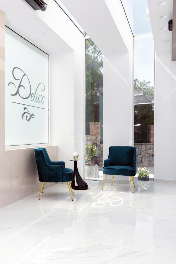Hotel Deluxe Santorini 4*