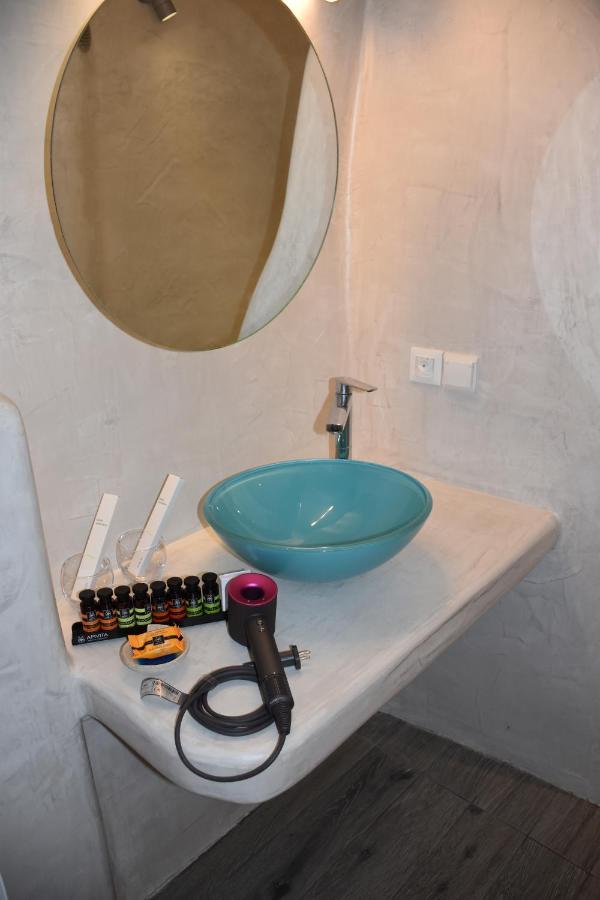 Angel Luxury Hotel 3*