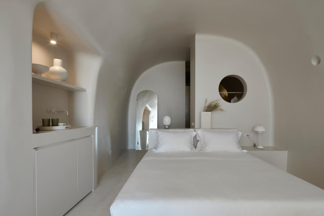 Olia & Imerovigli (Santorini)