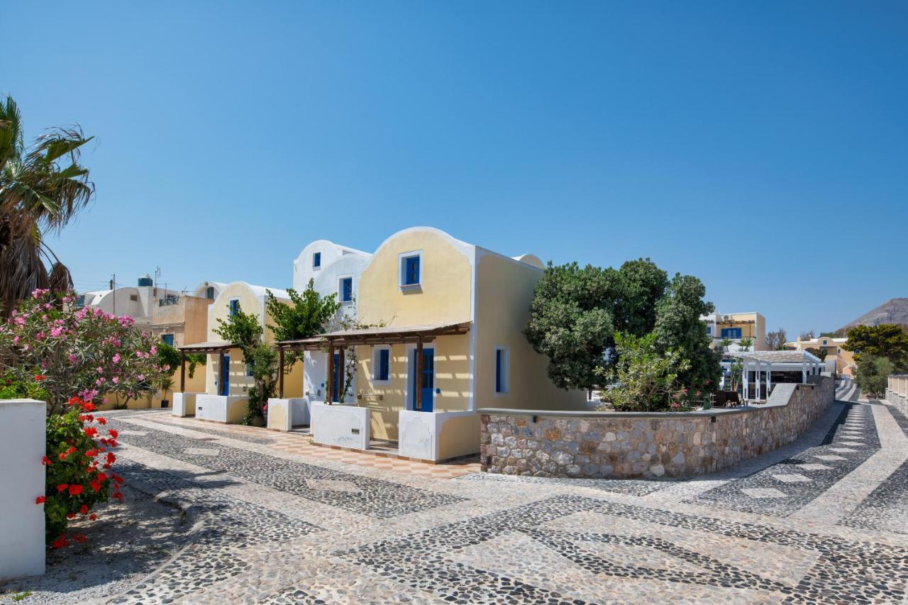 Eleftheria Aparthotel Perivolos (Santorini)