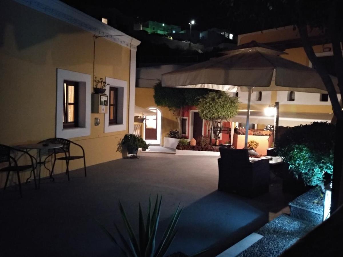 Pansion Zaharoula Casa de hóspedes Fira (Santorini)