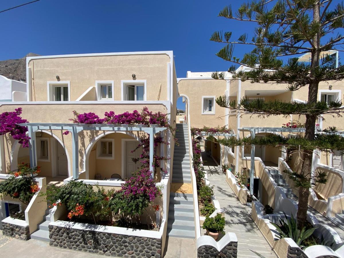 Dioskouri Art Kamari (Santorini)