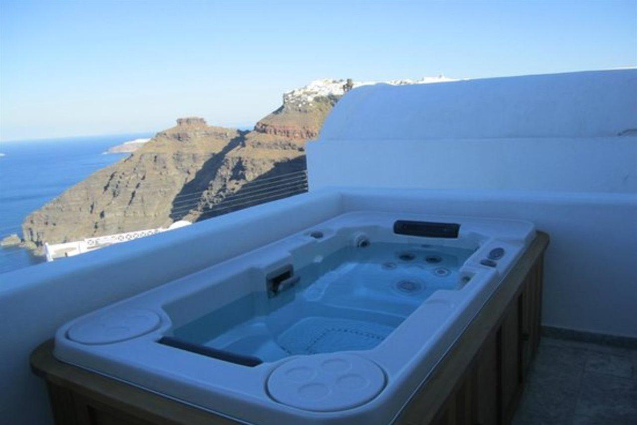 Allure Fira (Santorini)