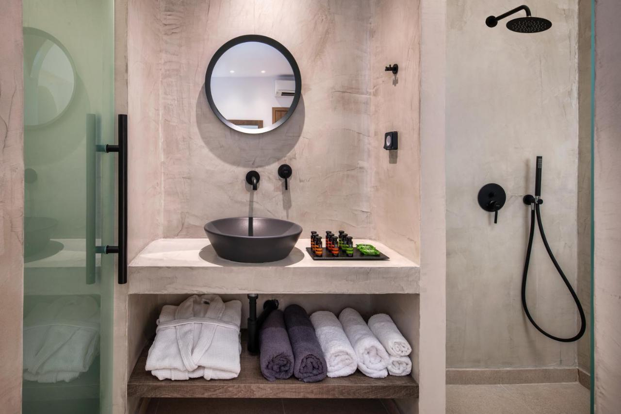 Gonia Residences *