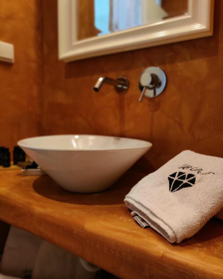 Black Diamond (adults Only) 4*