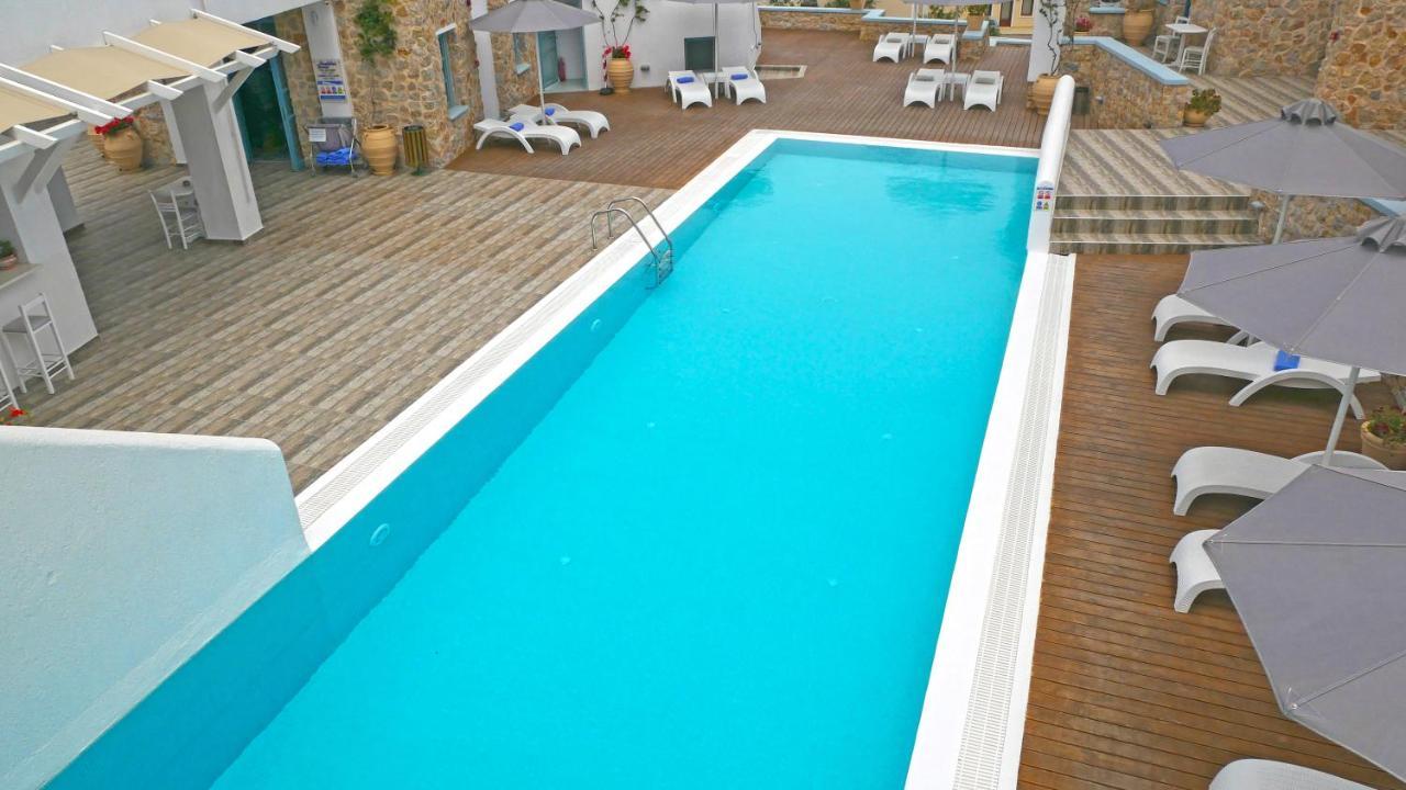 Nautilus Dome 3* Fira (Santorini)