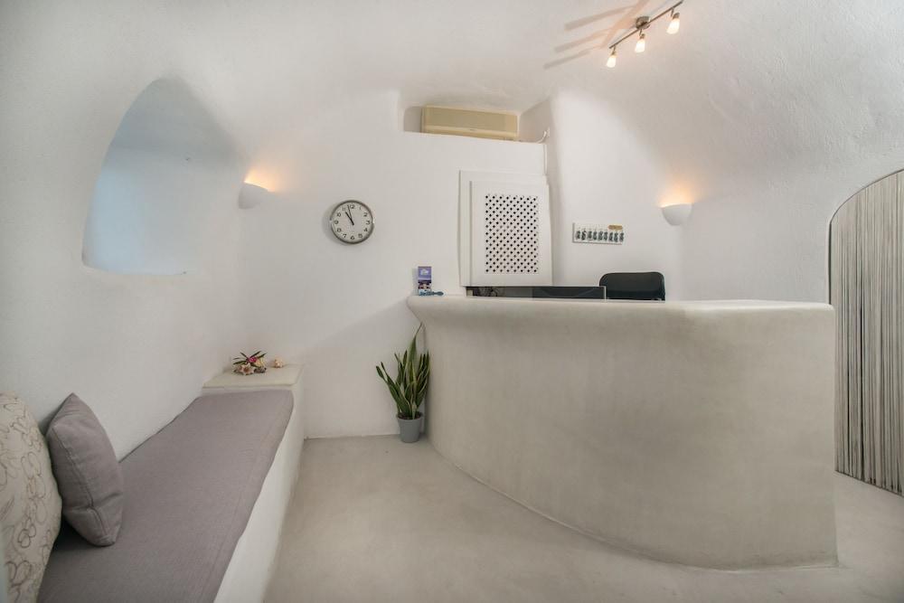Prekas Apartment Imerovigli (Santorini)