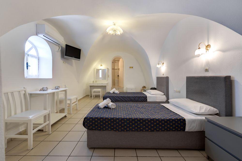 Loucas On The Cliff Hotel Fira (Santorini)