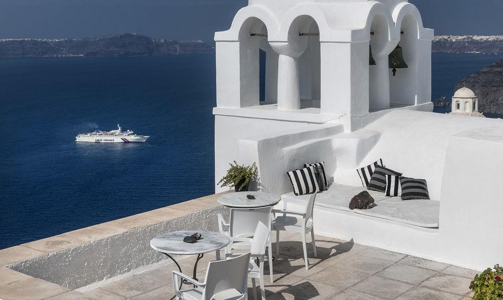 Aigialos Luxury Traditional Settlement Fira (Santorini)