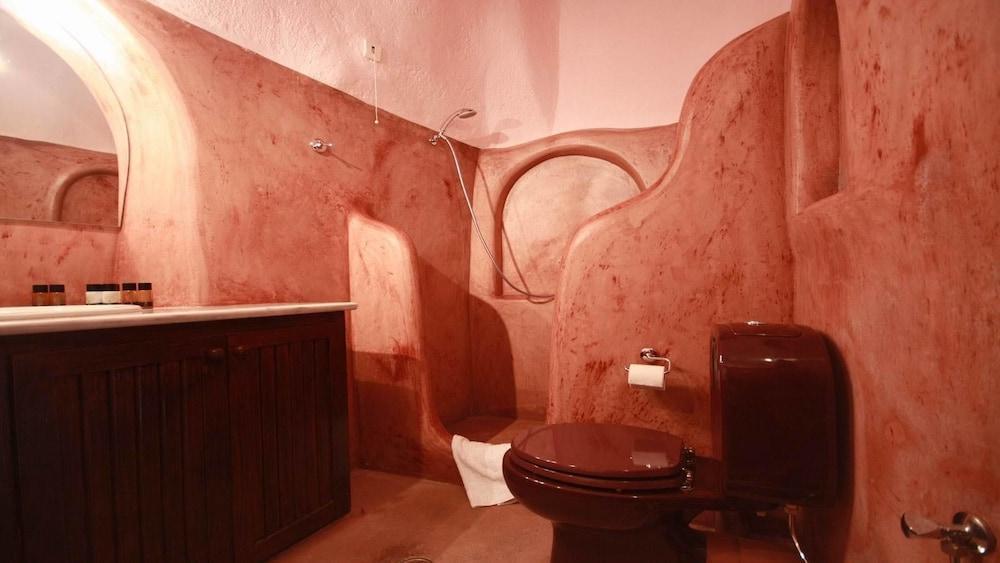Lava & Lounge Aparthotel Fira (Santorini)