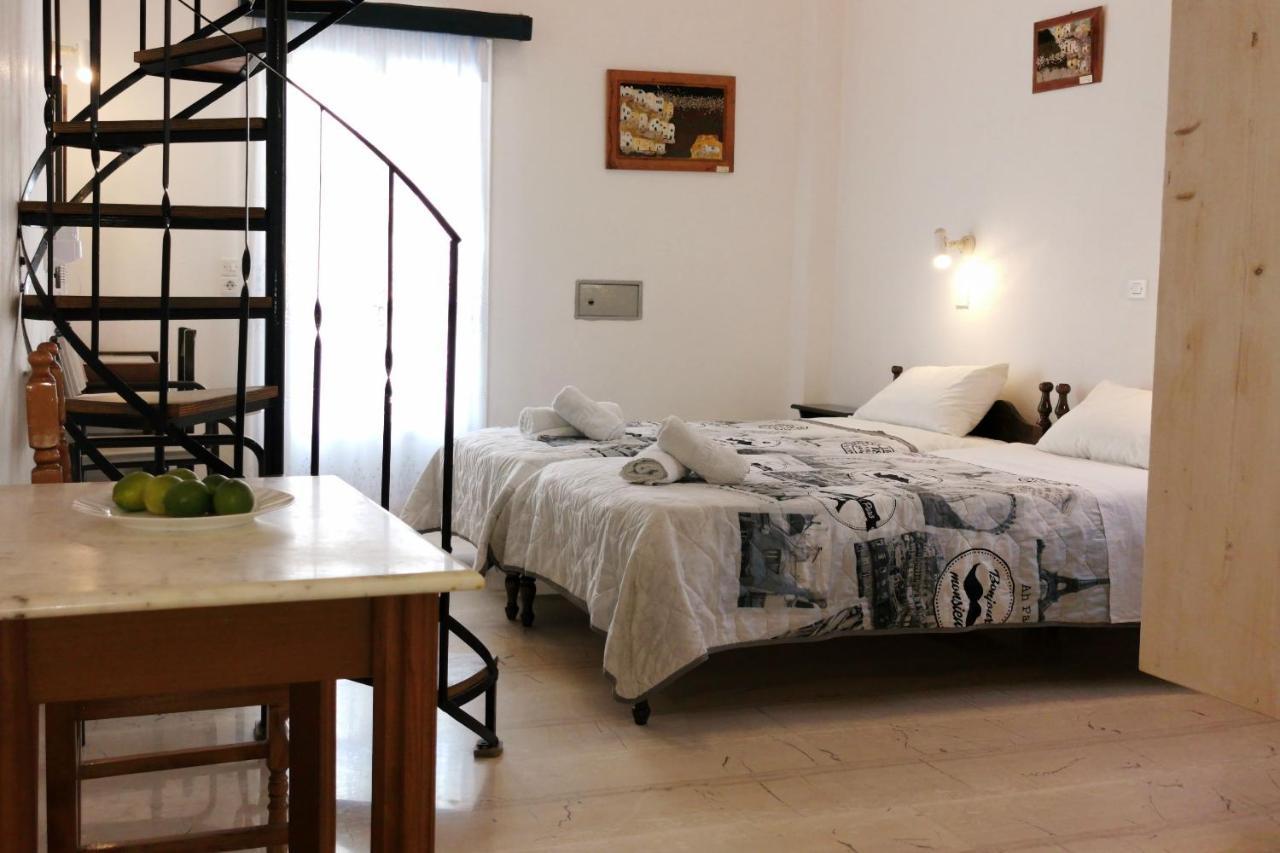 Aretousa Aparthotel 3*