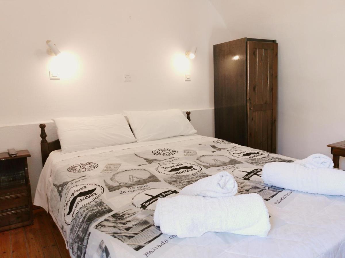 Aretousa 3* Perissa (Santorini)