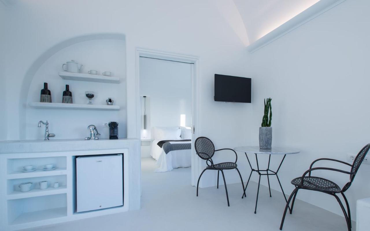 Pori Blanca: Luxury Santorini Retreat With Private Pool And Sea Views *