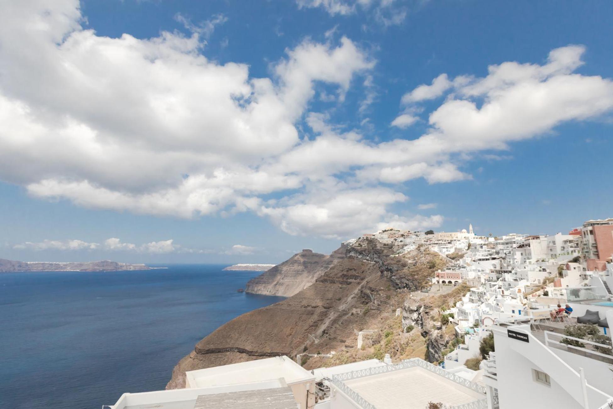 Doukas Caldera * Fira (Santorini)