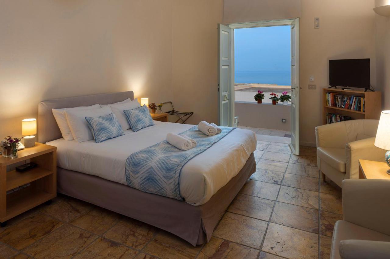 Aria Lito Mansion Hotel 4*